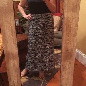 Classy J Jill maxi skirt size L